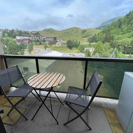 Studio Refait A Neuf Avec Balcon - Famille - Parking Couvert Chamrousse Exterior foto