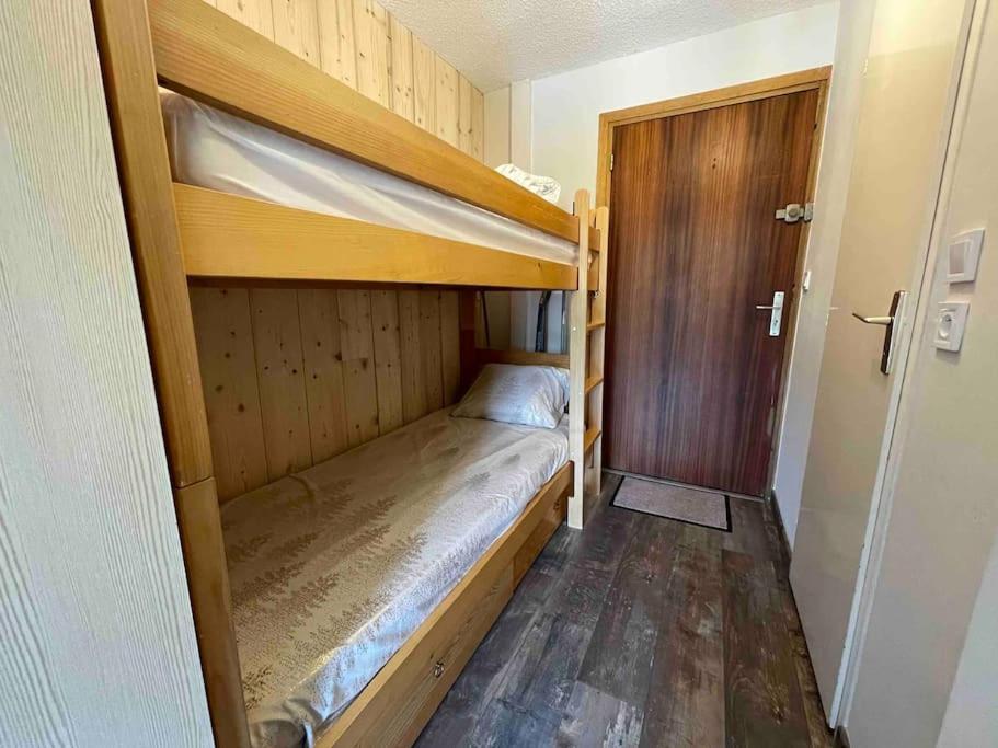 Studio Refait A Neuf Avec Balcon - Famille - Parking Couvert Chamrousse Exterior foto